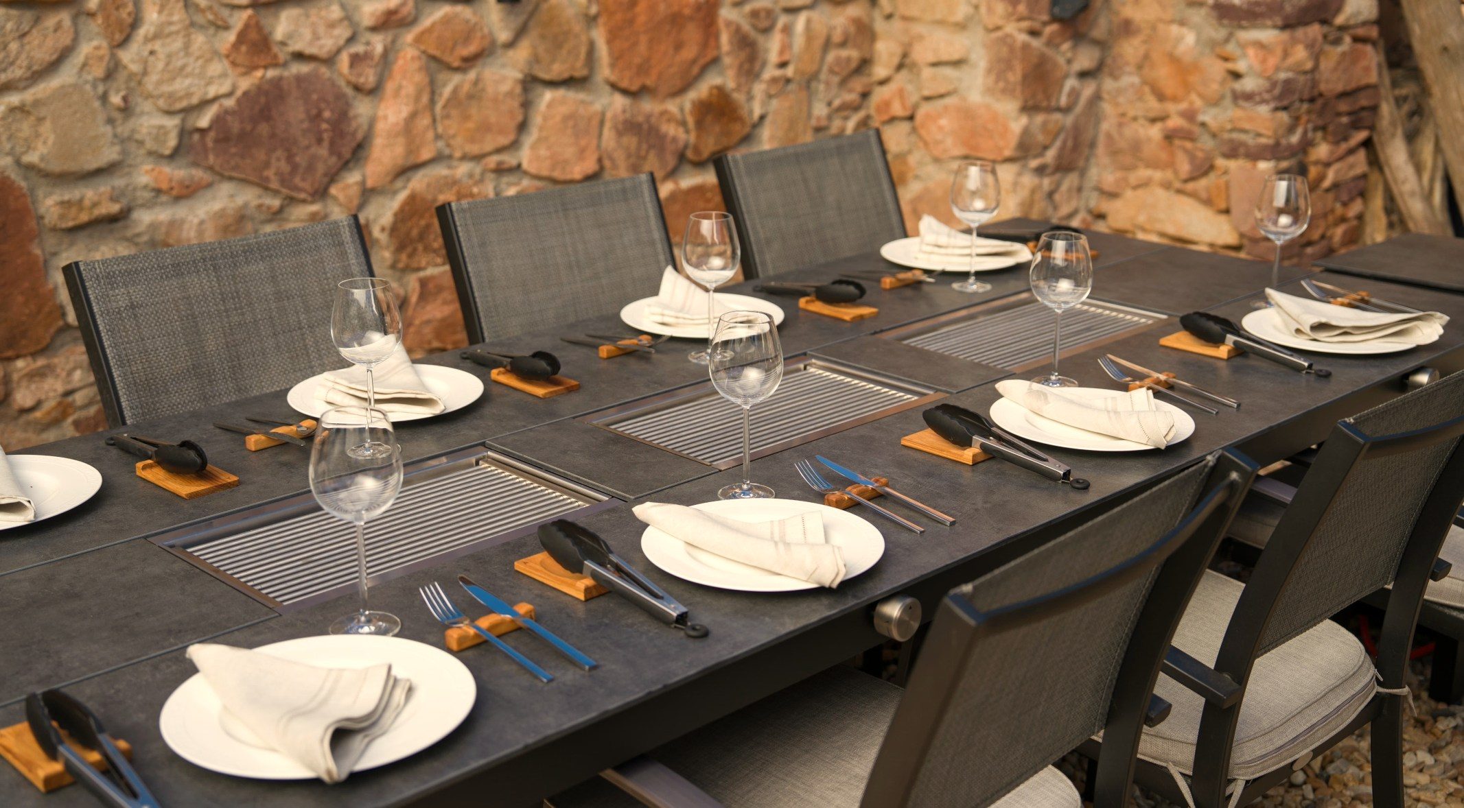 Outdoor-Küchen & Grilltische – Bild 1